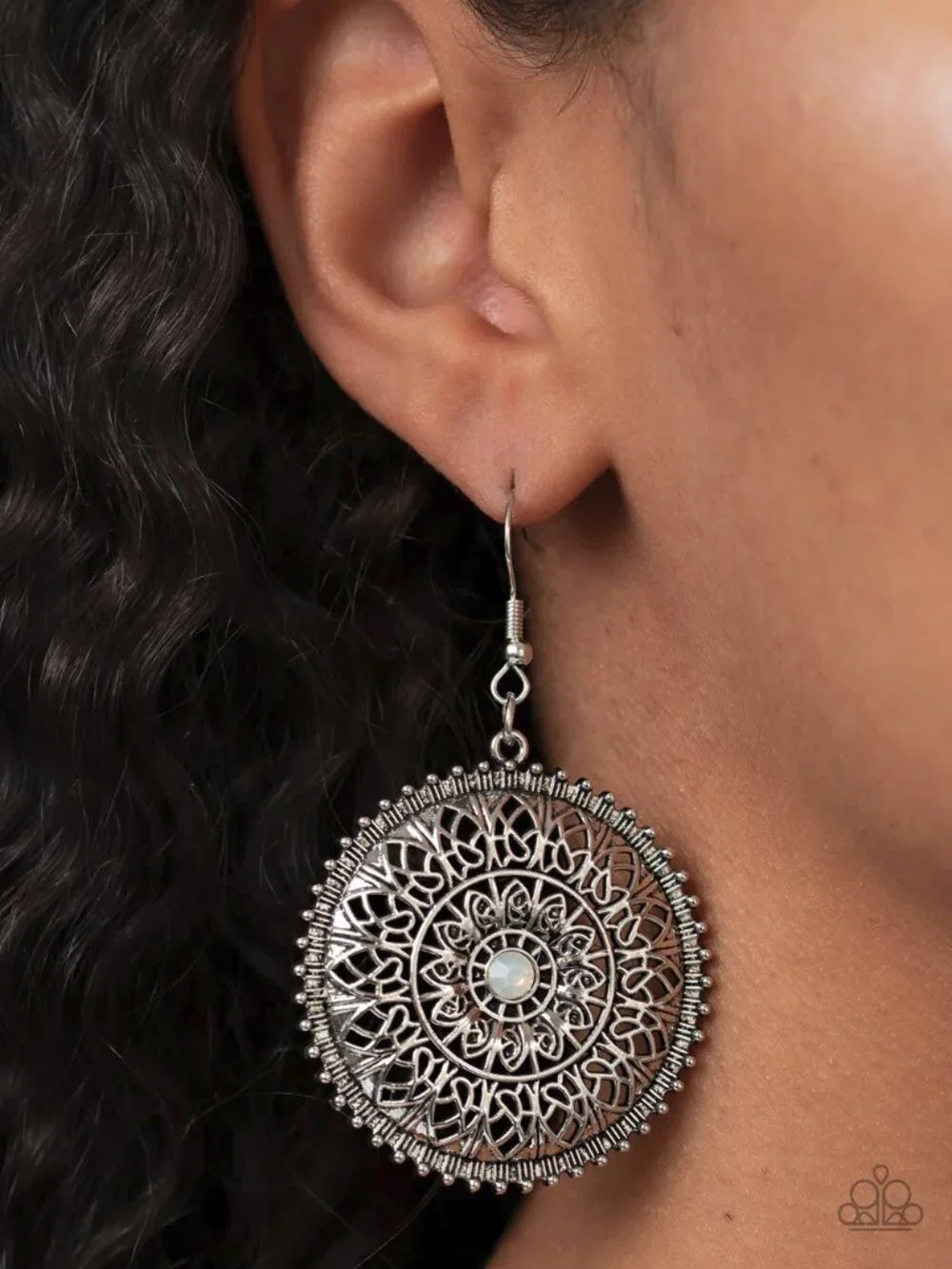 Paparazzi Jewelry - Spellbinding Botanicals - White  Earrings - Vintage